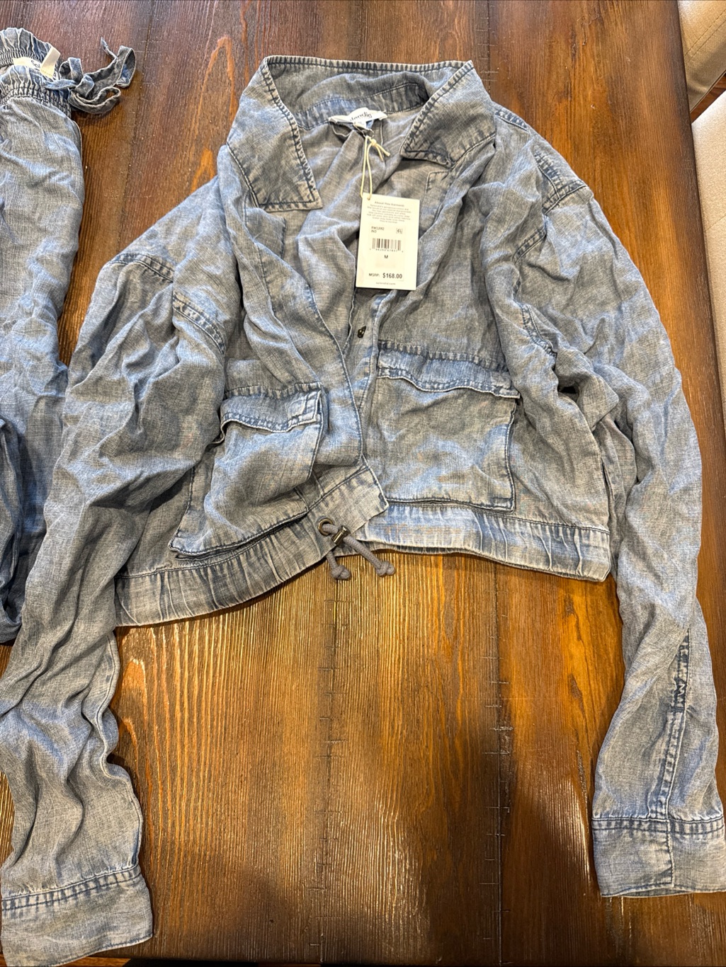 Splendid Faded Light Blue Cropped Button-Down Shirt Jacket With Matching Pants